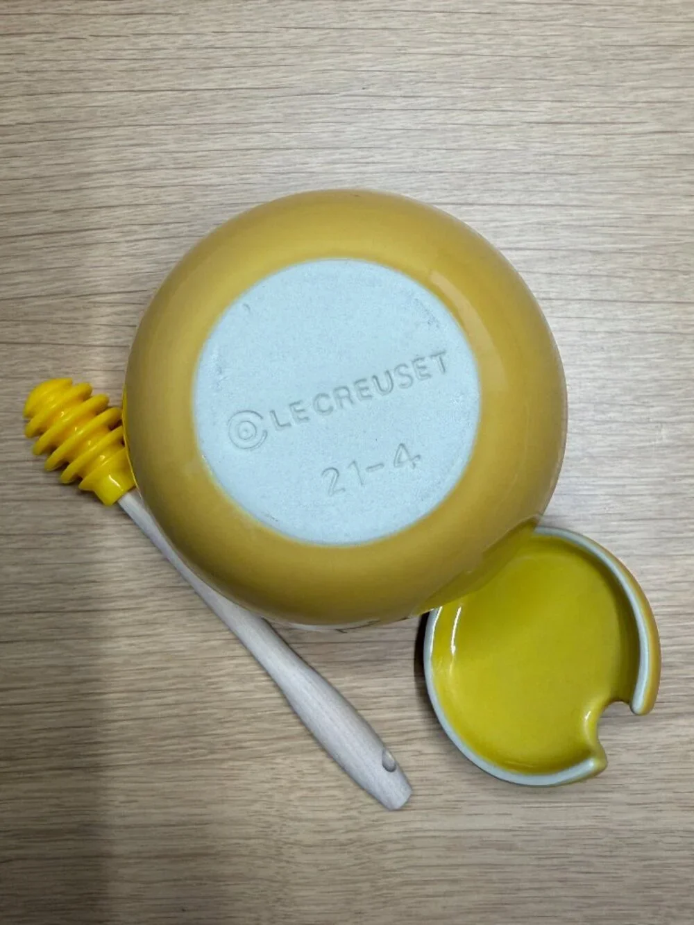 Le Creuset Honey Pot Dijon Yellow w/ Silicone Dipper